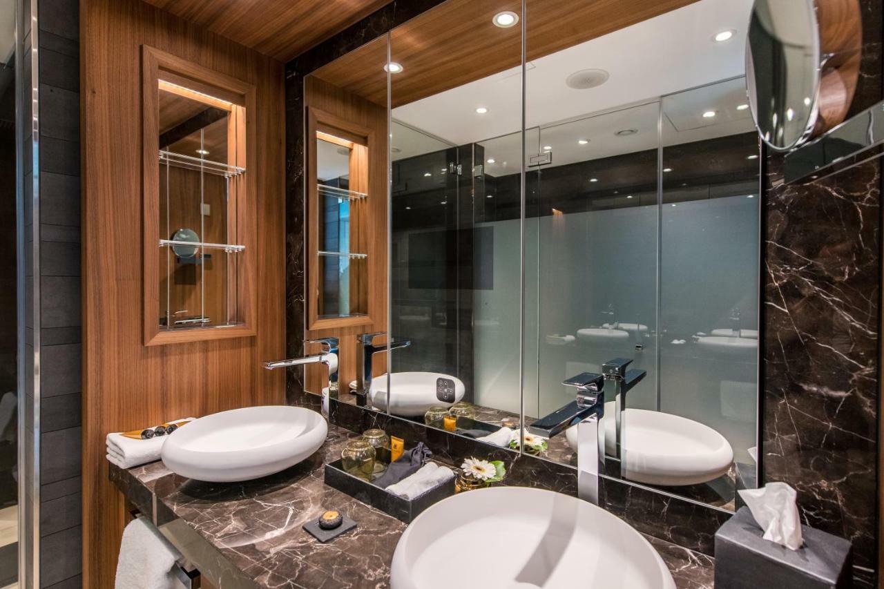 Готель Faehrhaus Koblenz Екстер'єр фото Bathroom